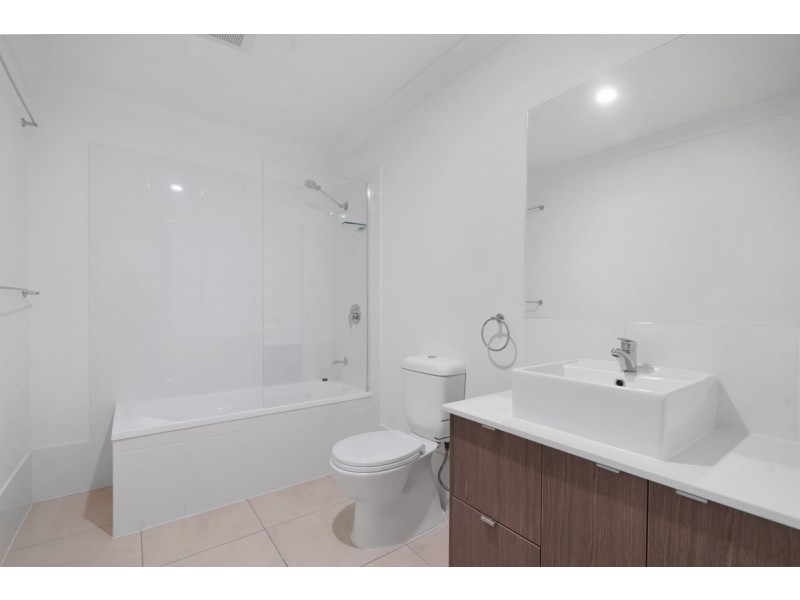 25/1 Tilbury Rise, Upper Coomera QLD 4209