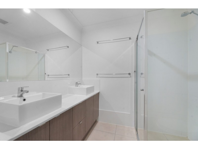 25/1 Tilbury Rise, Upper Coomera QLD 4209