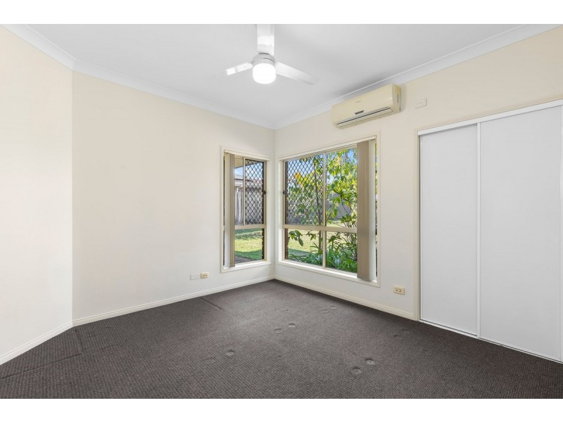 18 Arnold Palmer Drive, Parkwood QLD 4214