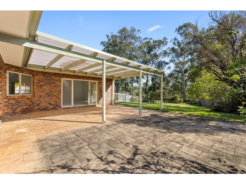 18 Arnold Palmer Drive, Parkwood QLD 4214