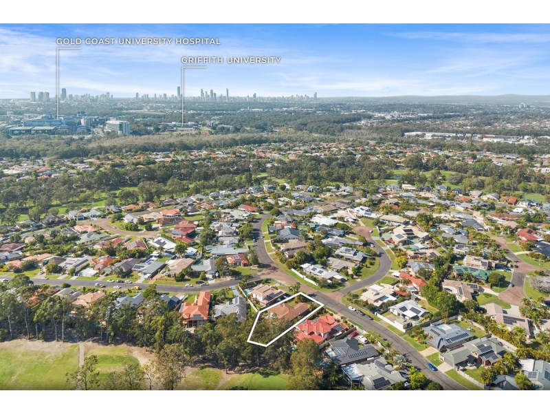 18 Arnold Palmer Drive, Parkwood QLD 4214