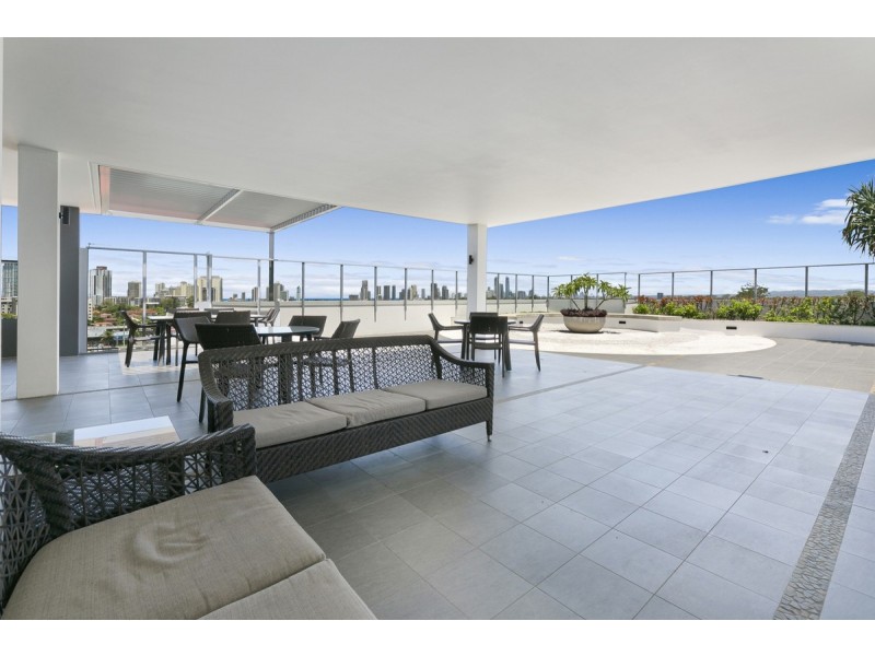 701/26 Spendelove Avenue, Southport QLD 4215
