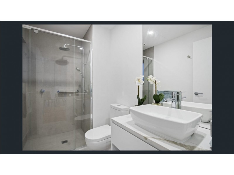 104/135 Eugaree Street, Southport QLD 4215