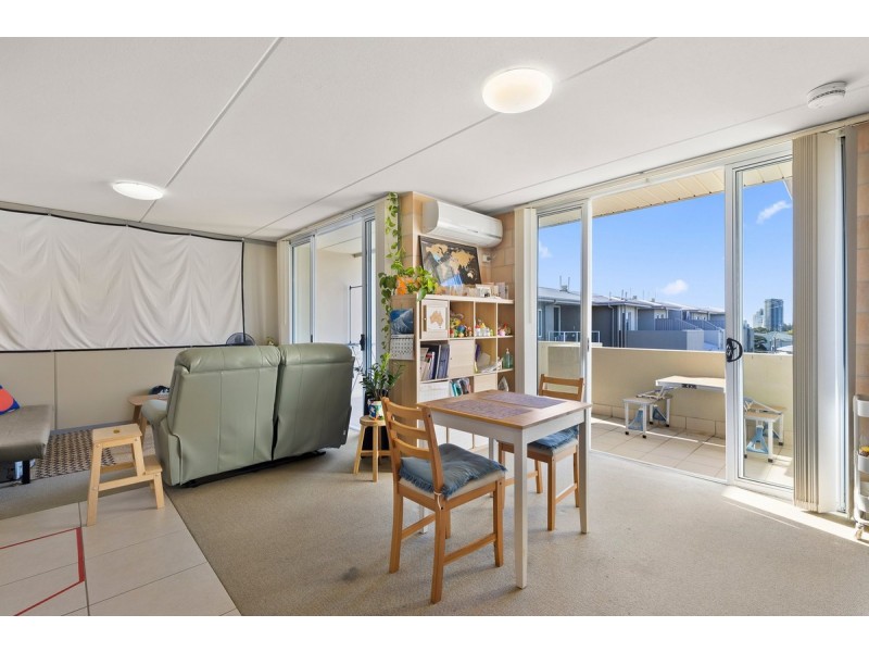 408A/96 High Street, Southport QLD 4215