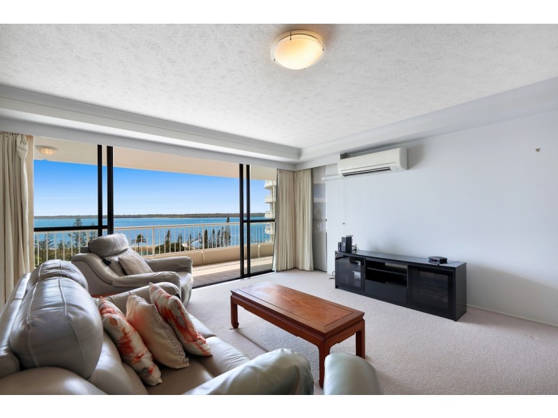 25/5-7 Oatland Esplanade, Runaway Bay QLD 4216