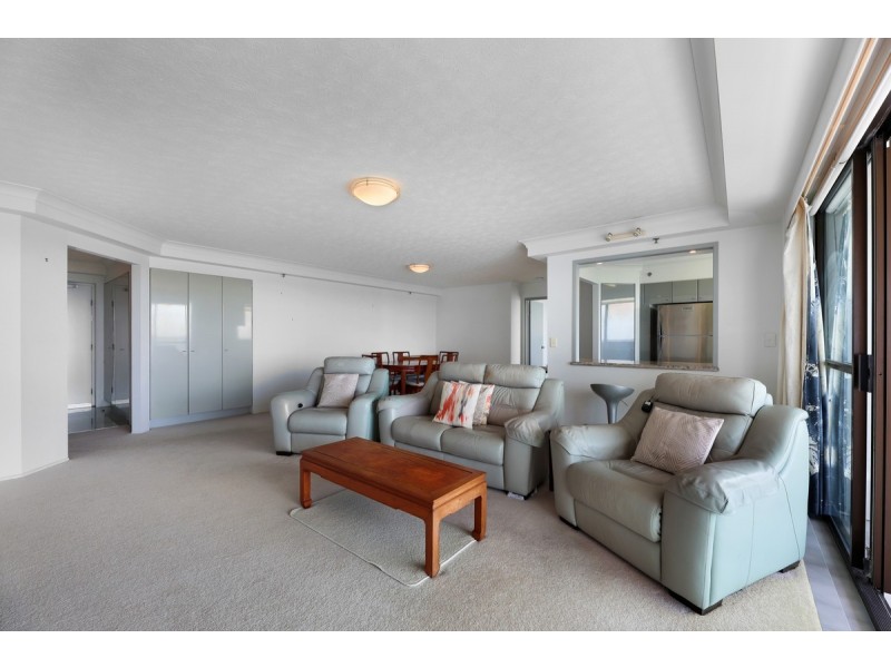 25/5-7 Oatland Esplanade, Runaway Bay QLD 4216
