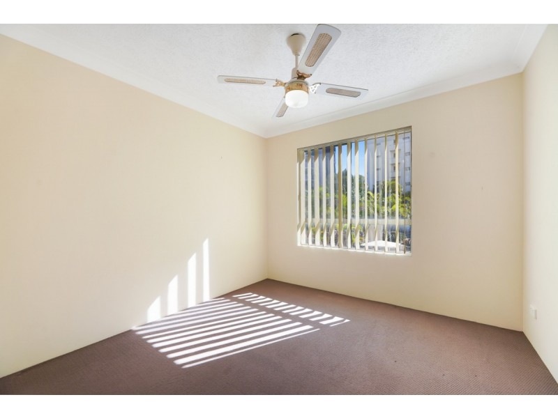 21/3 Norman Street, Southport QLD 4215