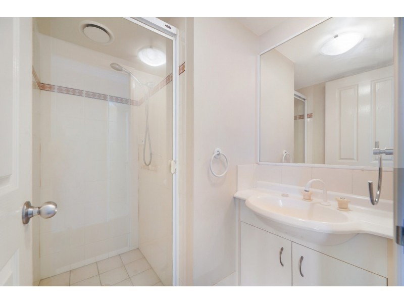 21/3 Norman Street, Southport QLD 4215