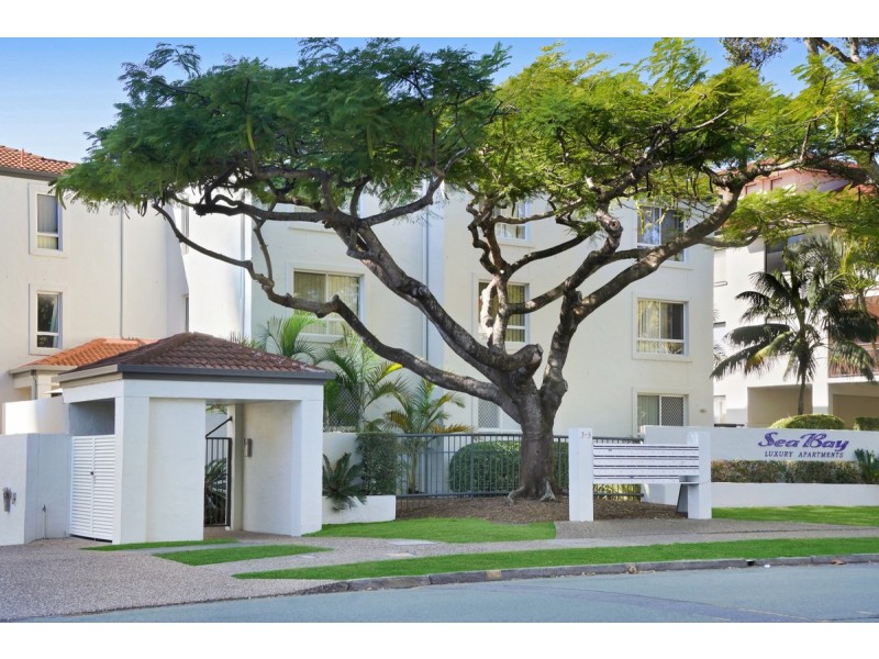 21/3 Norman Street, Southport QLD 4215