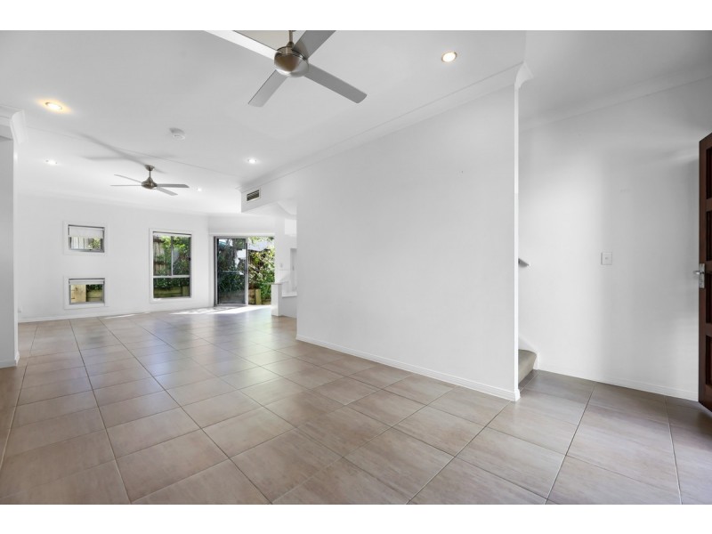 3/5 Ashbourne Terrace, Biggera Waters QLD 4216