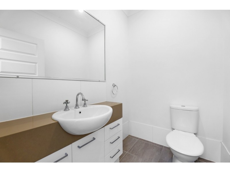 3/5 Ashbourne Terrace, Biggera Waters QLD 4216