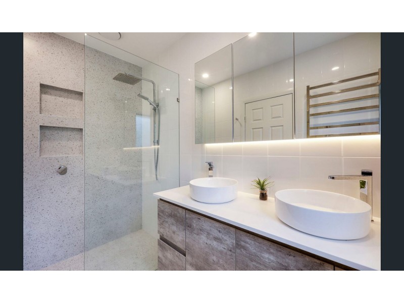 30 Abby Crescent, Ashmore QLD 4214