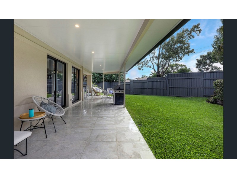 30 Abby Crescent, Ashmore QLD 4214
