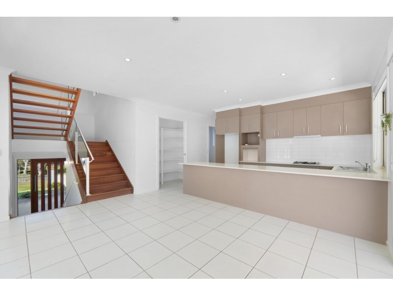 10 Benecia Avenue, Coomera Waters QLD 4209