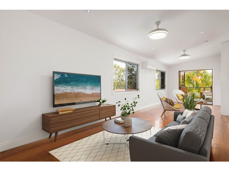 8 Ridgeway Avenue, Southport QLD 4215