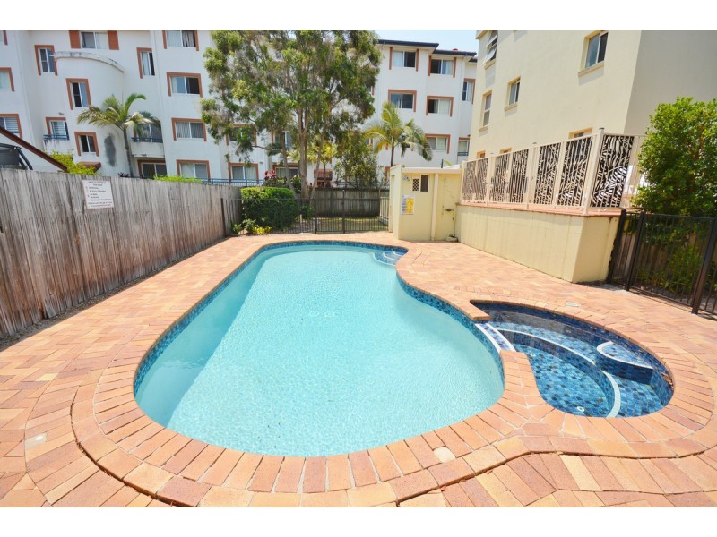 6/146 Marine Parade, Southport QLD 4215