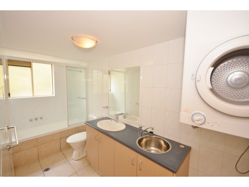 6/146 Marine Parade, Southport QLD 4215