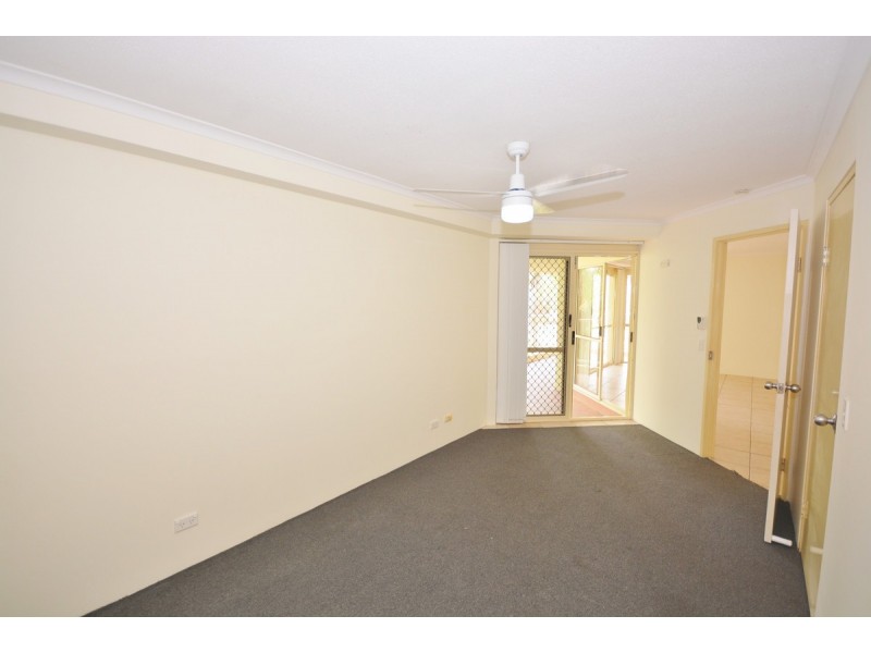 6/146 Marine Parade, Southport QLD 4215