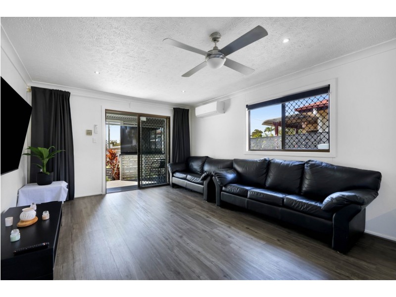 16 Sydney Street, Labrador QLD 4215