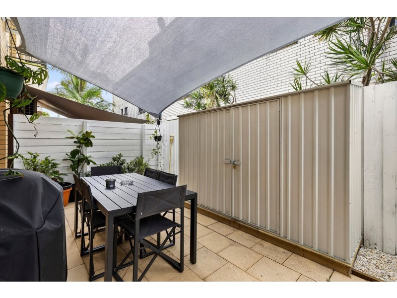 5/9 Proud Street, Labrador QLD 4215