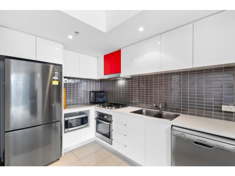 22302/5 Lawson Street, Southport QLD 4215