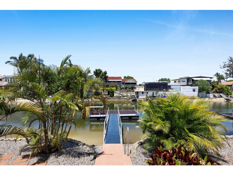 150 Monaco Street, Broadbeach Waters QLD 4218