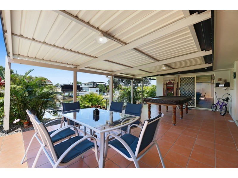 150 Monaco Street, Broadbeach Waters QLD 4218