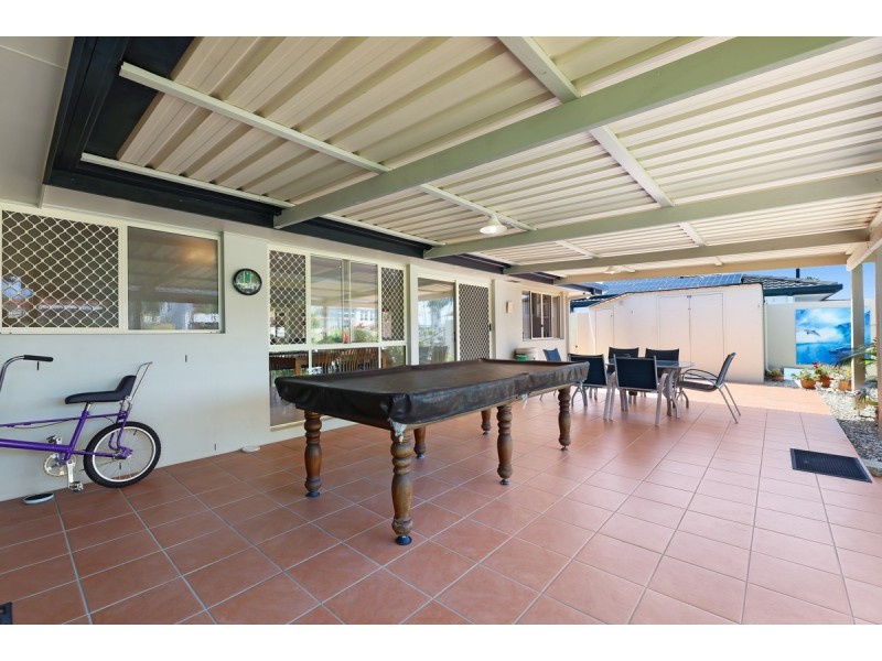 150 Monaco Street, Broadbeach Waters QLD 4218