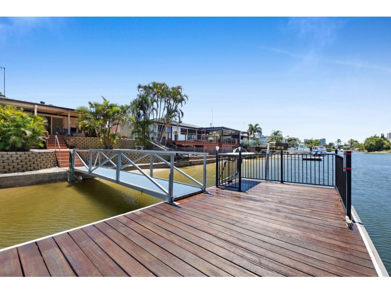 150 Monaco Street, Broadbeach Waters QLD 4218