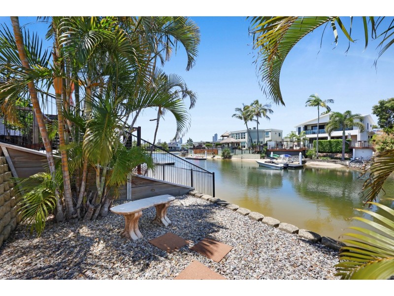 150 Monaco Street, Broadbeach Waters QLD 4218