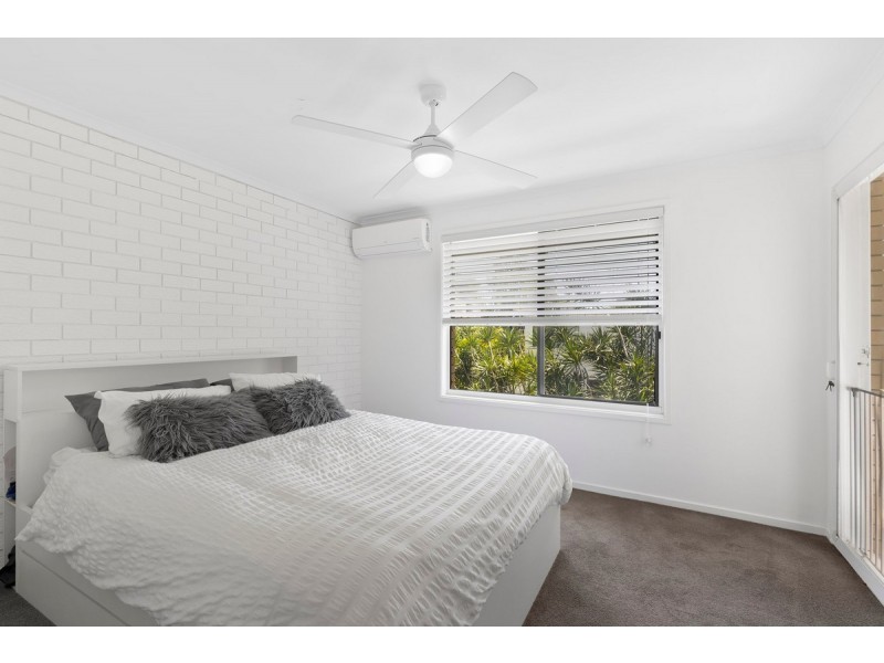 8/9 Proud Street, Labrador QLD 4215