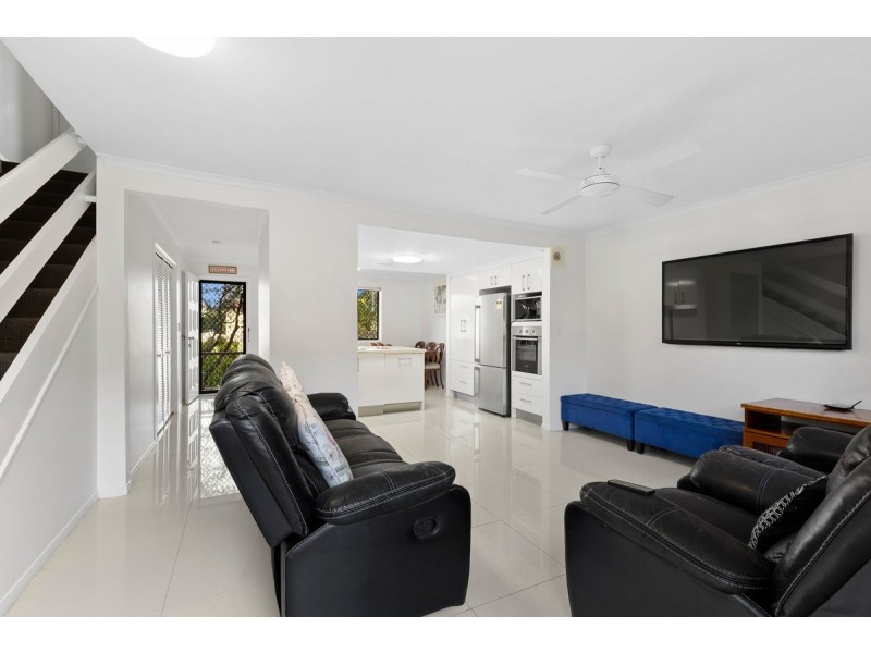 2/43 North Street, Southport QLD 4215