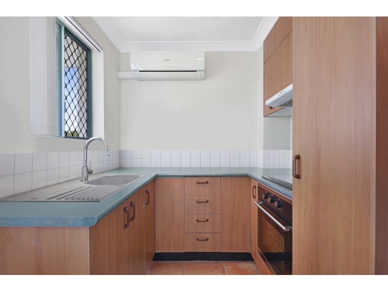 11/140 Marine Parade, Southport QLD 4215