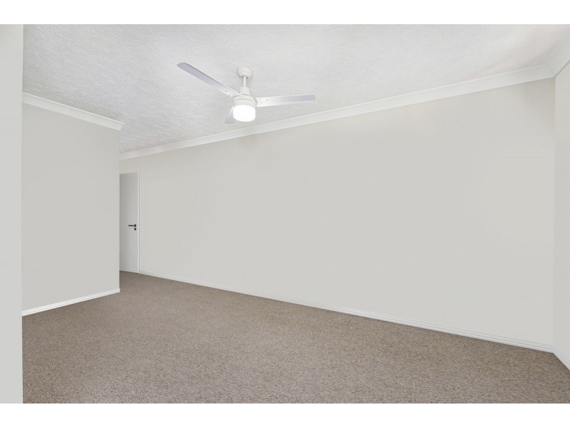 11/140 Marine Parade, Southport QLD 4215