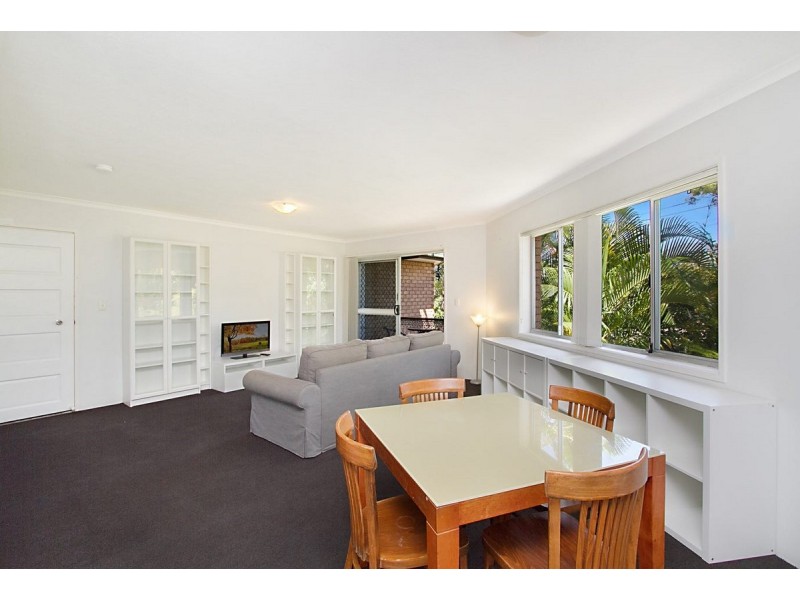 4/143 High Street, Southport QLD 4215