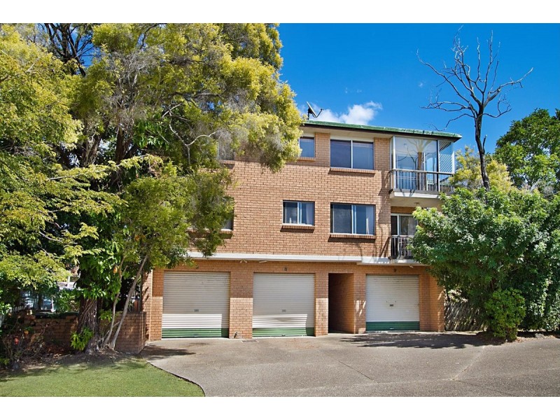 4/143 High Street, Southport QLD 4215