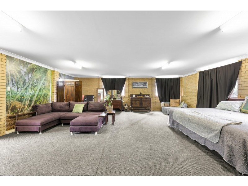 9 Jarmo Crescent, Southport QLD 4215