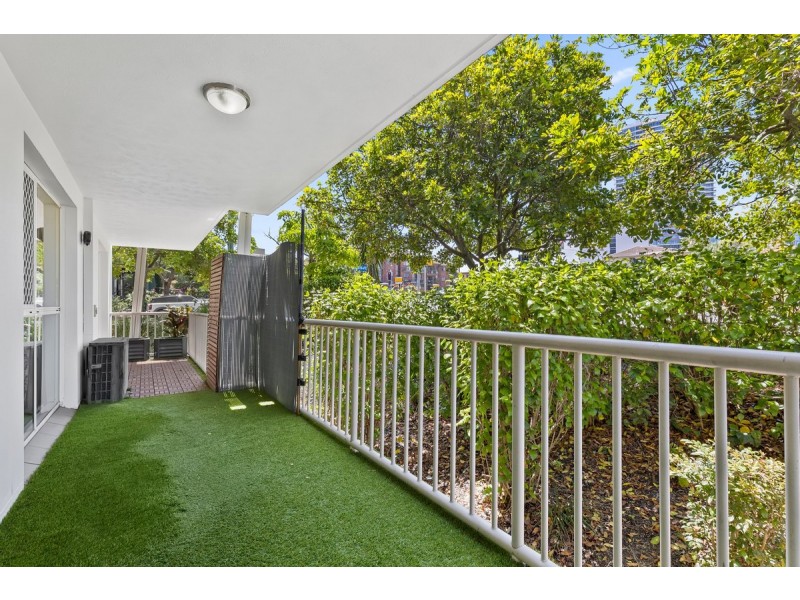 1/66 Queen Street, Southport QLD 4215