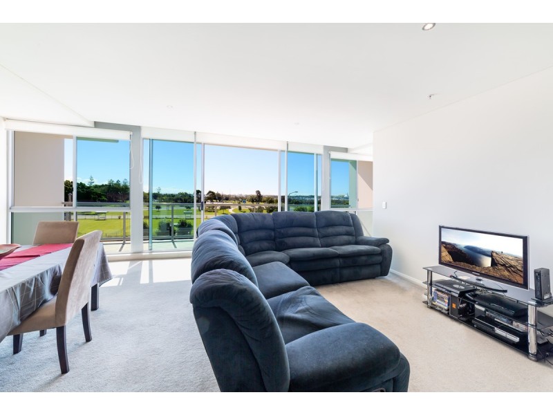 512/1 Como Crescent, Southport QLD 4215