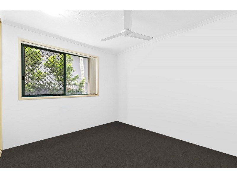 2/124 Queen Street, Southport QLD 4215