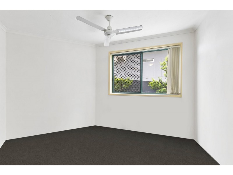 2/124 Queen Street, Southport QLD 4215