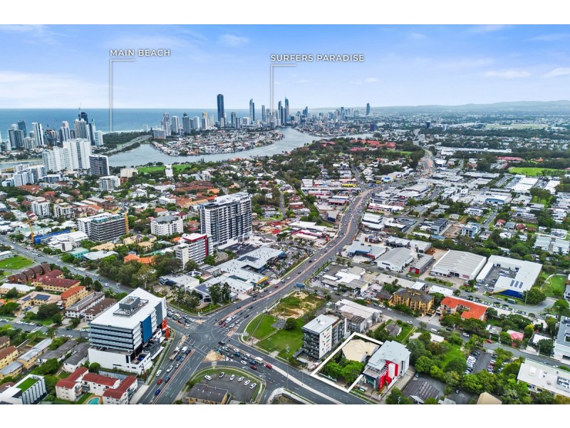 2/124 Queen Street, Southport QLD 4215