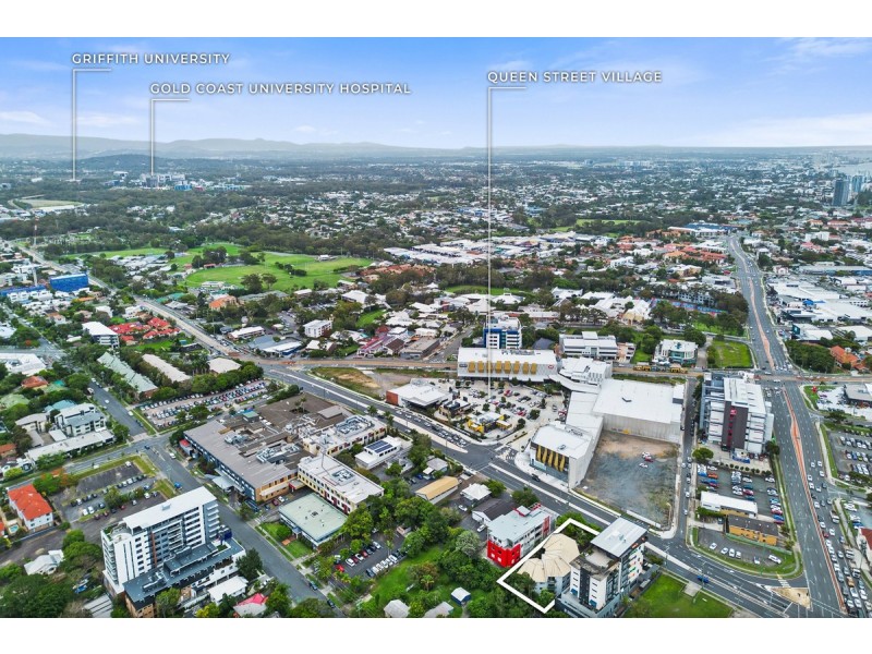 2/124 Queen Street, Southport QLD 4215