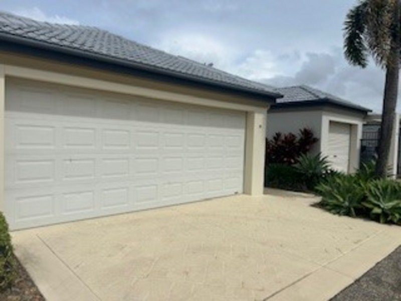 17/2 Bronberg Street, Southport QLD 4215