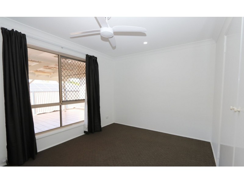 44 Watford Crescent, Molendinar QLD 4214
