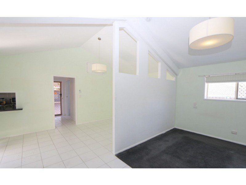 44 Watford Crescent, Molendinar QLD 4214