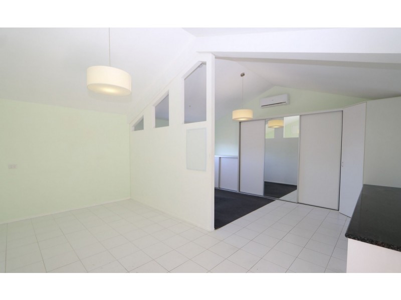 44 Watford Crescent, Molendinar QLD 4214