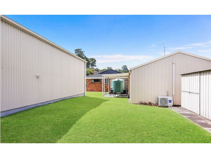 44 Watford Crescent, Molendinar QLD 4214