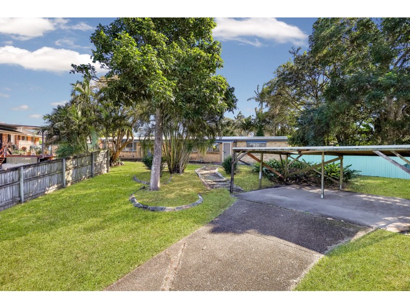 10 Crinkle Court, Southport QLD 4215