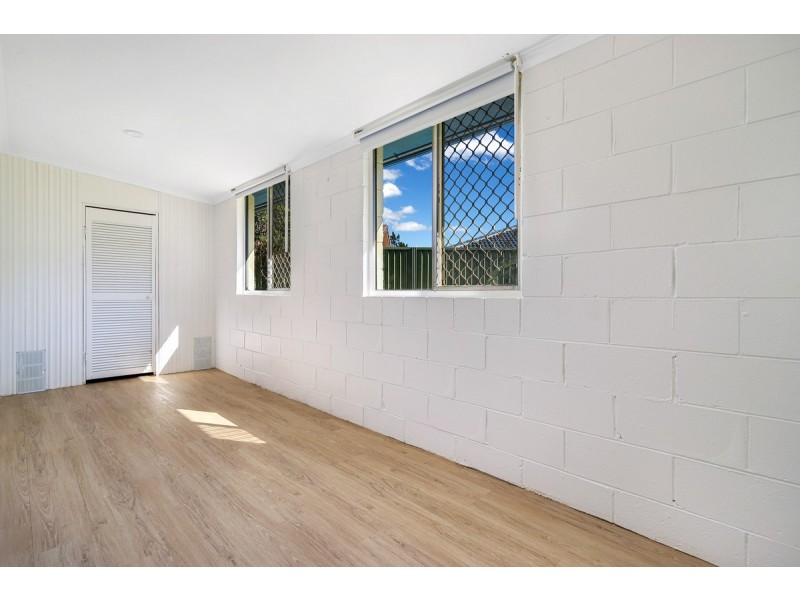 10 Crinkle Court, Southport QLD 4215